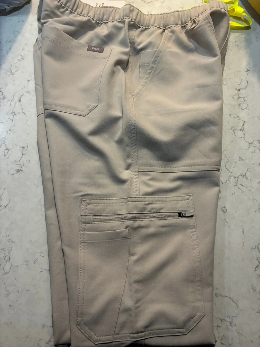 FIGS Men’s XS Cairo Beige Cargo Scrub Pants with Neon Yellow Drawcord